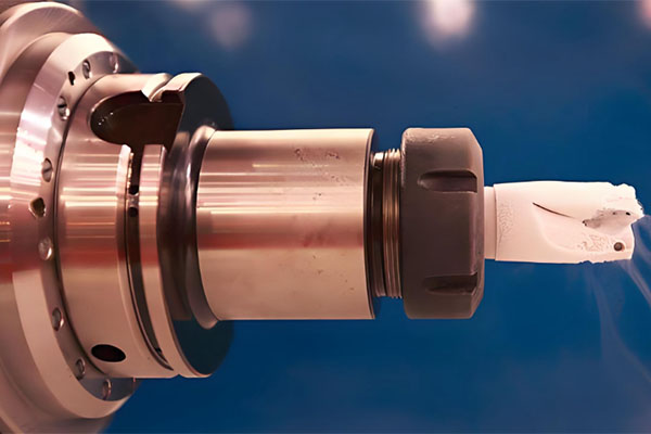 液氮冷却技术突破“热”瓶颈：从高端制造到绿色计算的多领域变革