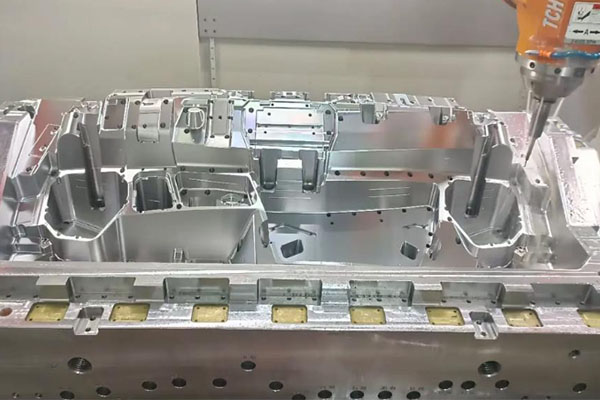 三维测量与AI融合，汽车模具制造迈入智造新时代